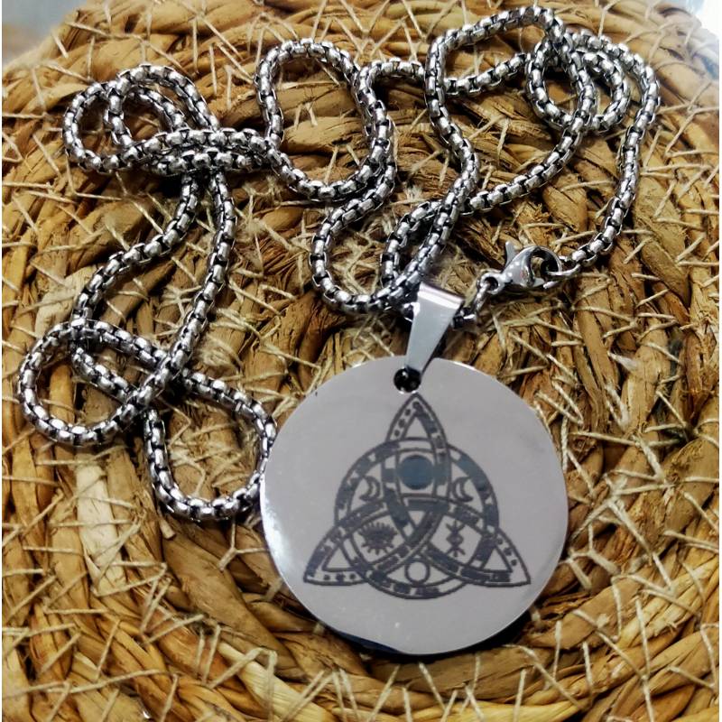 Trisquel Wicca Colgante Acero